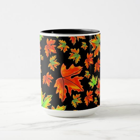 Herfst rood groen sinaasappel laat esdoornbladeren mok (Midden)