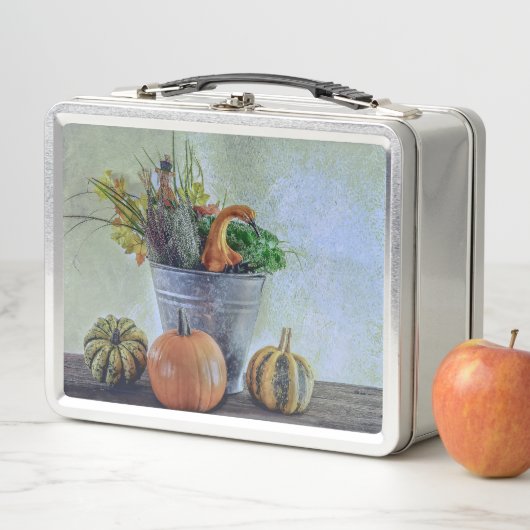 Herfst stilleven met pompoenen, bloemen (In situ)