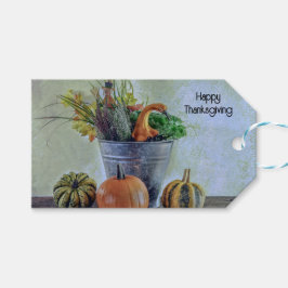 Herfst stilleven met pompoenen, bloemen cadeaulabel