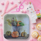 Herfst stilleven met pompoenen, bloemen papieren bordje (Feest)