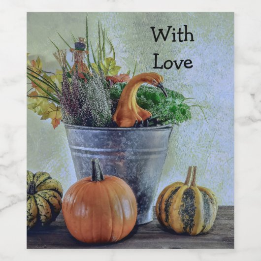 Herfst stilleven met pompoenen, bloemen wijn etiket (Enkel label)