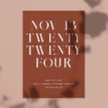 Herfst terracotta typografie minimalistische bruil save the date<br><div class="desc">Moderne stijlvolle typografie minimalistische bruiloft Save the Date in de kleuren van terracotta,  muilezel fawn,  pottenbakkers klei kleuren. Geschikt voor herfst/herfstbruiloft. Neem contact met me op als je extra items nodig hebt.</div>