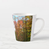 Herfst Trees en Blue Sky Autumn Natuur Fotografie Latte Mok (Rechts)
