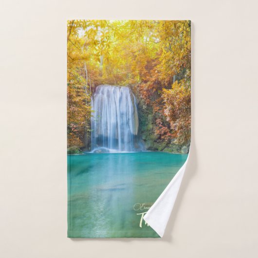 Herfst Uitzicht van Erawan Waterfall Thailand Bad Handdoek (Handdoek)