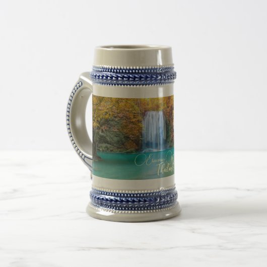 Herfst Uitzicht van Erawan Waterfall Thailand Bierpul (Voorkant links)