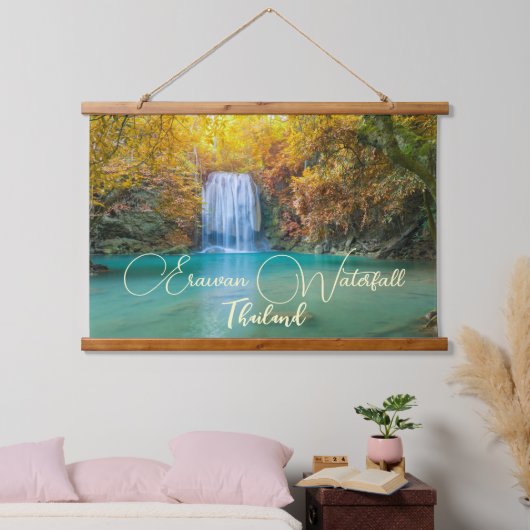 Herfst Uitzicht van Erawan Waterfall Thailand Hangend Wandkleed (Slaapkamer)