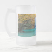 Herfst Uitzicht van Erawan Waterfall Thailand Matglas Bierpul (Links)