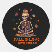 Herfst verliefd op schedels - ronde sticker (Voorkant)
