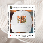 Herfst Vibes en Cross Trucker Hat Trucker Pet<br><div class="desc">Omarm de gezelligheid van herfst met de stijlvolle Herfst Vibes en Cross Trucker Hat. Dit op maat ontworpen pet is voorzien van een houten kruisje met een boog, perfect om de sfeer van het seizoen vast te leggen. · Verstelbaar van 17 "tot 24" om elke hoofdmaat te passen · 100%...</div>