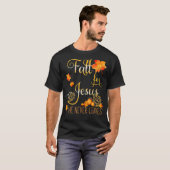 Herfst voor Jezus Hij laat nooit Christelijke gelo T-shirt (Voorkant volledig)