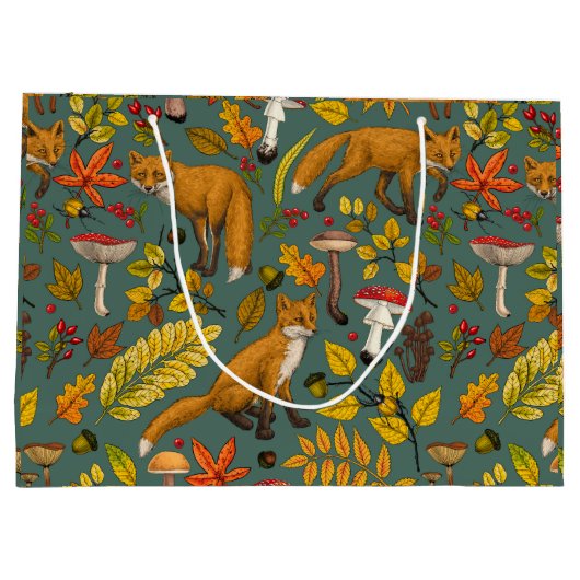 Herfst vossen op pijnboomgroen groot cadeauzakje (Achterkant)