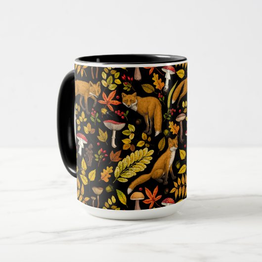 Herfst vossen op zwart mok (Voorkant links)
