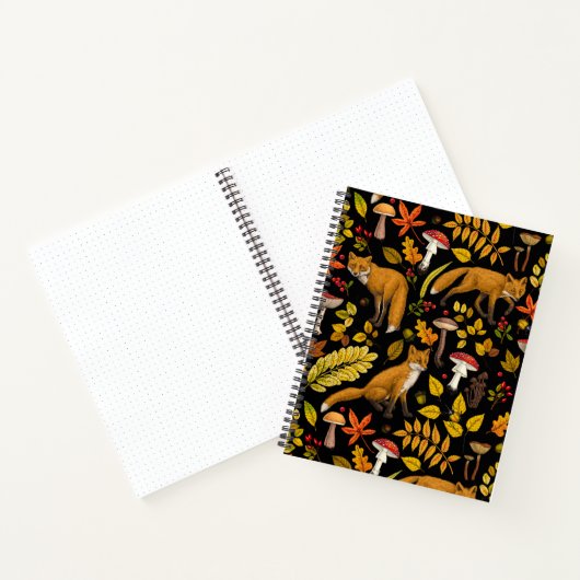 Herfst vossen op zwart notitieboek (Binnen)