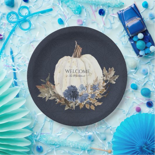 Herfst White Pumpkin Navy Dusty Blue Brown Foliage Papieren Bordje (Feest)