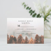 Herfst winterpijnbomen bos foto RSVP bruiloft Kaartje (Staand voorkant)