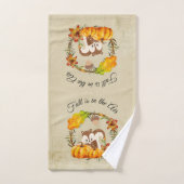 Herfst zit in Air Typografie met Squirrel Bad Handdoek (Handdoek)