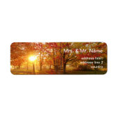Herfst zonlicht door herfstbomen etiket (Voorkant)