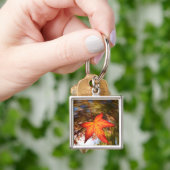 Herfstblad van een boom in de herfst sleutelhanger (Hand)