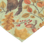 Herfstbladeren, bessen, paddenstoelen en winterkon tafelkleed (Gekanteld)