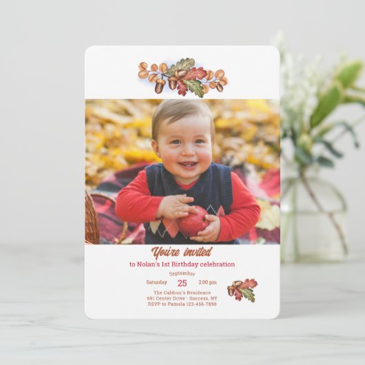 Herfstbladeren en eikels Foto Uitnodiging (Staand voorkant)