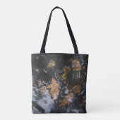 Herfstbladeren en eikels in mysterieuze wateren tote bag (Achterkant)