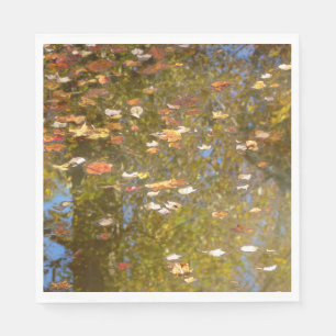 Herfstbladeren en stroomreflectie in Greenbelt Servetten