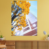 Herfstbladeren en wolkenkrabber canvas afdruk (Insitu (Woonkamer))
