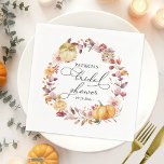 Herfstbladeren Floral Pumpkin Herfst Vrijgezellenf Servet<br><div class="desc">Mooie herfst bladeren krans herfst-thema vrijgezellenfeest servetten. Eenvoudig te personaliseren met uw gegevens. Neem contact met mij op via chat als je vragen hebt over het kunstwerk of maatwerk nodig hebt. LET OP: Voor hulp bij bestellingen,  verzending,  productinformatie,  etc.,  neem direct contact op met Zazzle Customer Care</div>