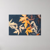 Herfstbladeren in het water canvas afdruk (Voorkant)