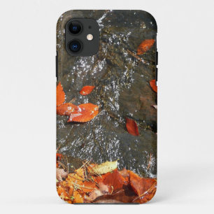 Herfstbladeren in Waterval I Herfst Fotografie iPhone 11 Hoesje