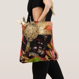 Herfstbladeren, kastanjes champignons foto tote bag