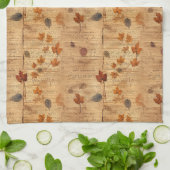 Herfstbladeren met textuur van oud papier theedoek (Gevouwen)