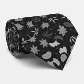 Herfstbladeren Zwart Wit Necktie Stropdas (Opgerold)