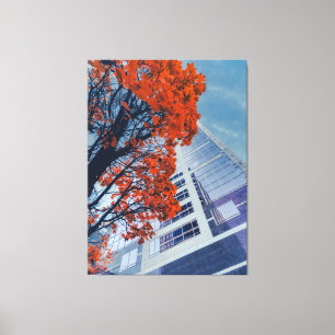 Herfstboom en modern gebouw canvas afdruk