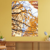 Herfstboom in de stad canvas afdruk (Insitu (Woonkamer))
