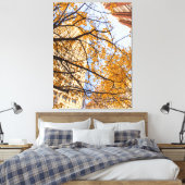 Herfstboom in de stad canvas afdruk (Insitu (Slaapkamer))