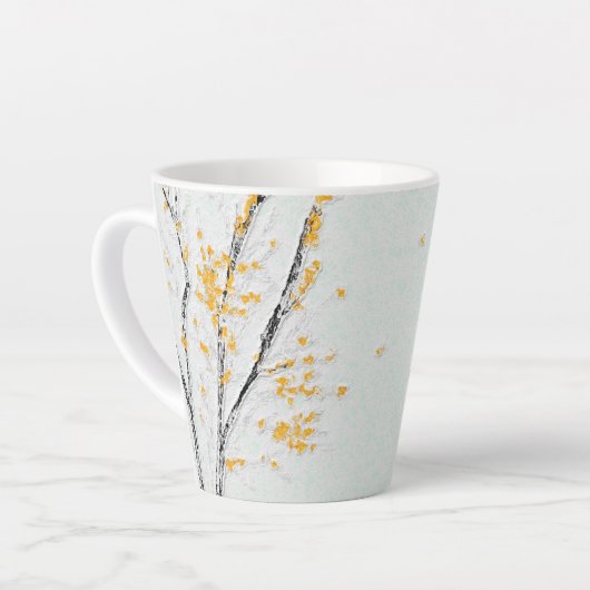 Herfstboomtakken met gele herfstbladeren latte mok (Linkerhoek)