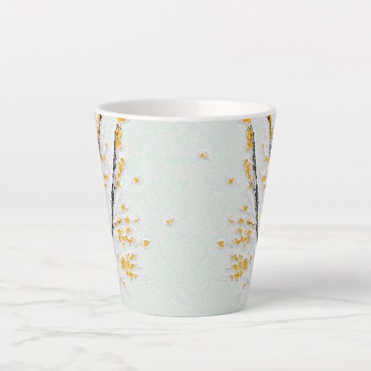 Herfstboomtakken met gele herfstbladeren latte mok (Voorkant)