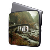 Herfstbos en rivierlandschap laptop sleeve (Voorkant Links)