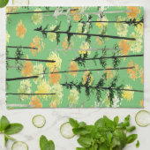 Herfstbos: Naadloze natuurlijke schoonheid Theedoek (Gevouwen)