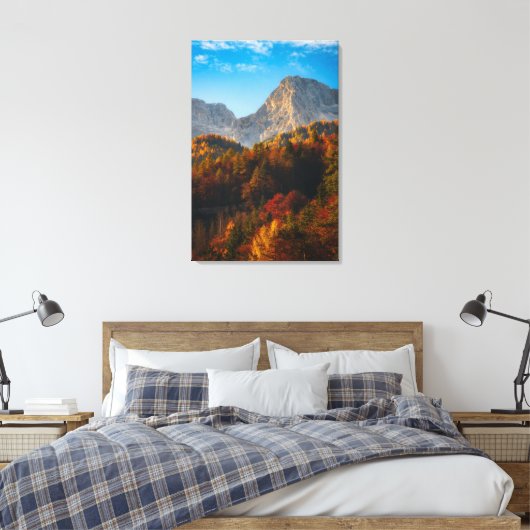 Herfstbos onder de bergen canvas afdruk (Insitu (Slaapkamer))