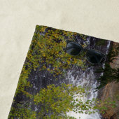 Herfsten bovenaan op het strand van Tahquamenon Strandlaken (In situ)