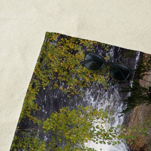 Herfsten bovenaan op het strand van Tahquamenon Strandlaken (In situ)