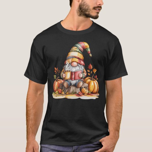Herfstkabouter leest boek met pompoenen t-shirt (Voorkant)