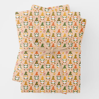 Herfstkabouters in het bospatroon inpakpapier vel