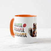 Herfstkleuren | Dankbare eekhoorn Mok (Voorkant links)