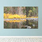 Herfstkleuren en reflecties canvas afdruk (Insitu (Houten vloer))