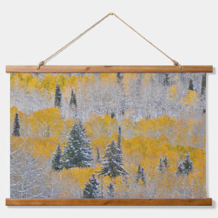 Herfstkleuren van Espen & Verse Sneeuw Keebler Pas Hangend Wandkleed