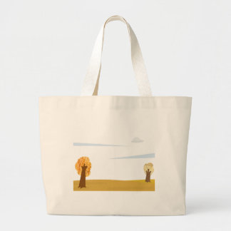Herfstlandschap met bomen, heuvels, wolken grote tote bag
