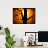 Herfstmaan schijnt door de boomprint poster (Thuiskantoor)